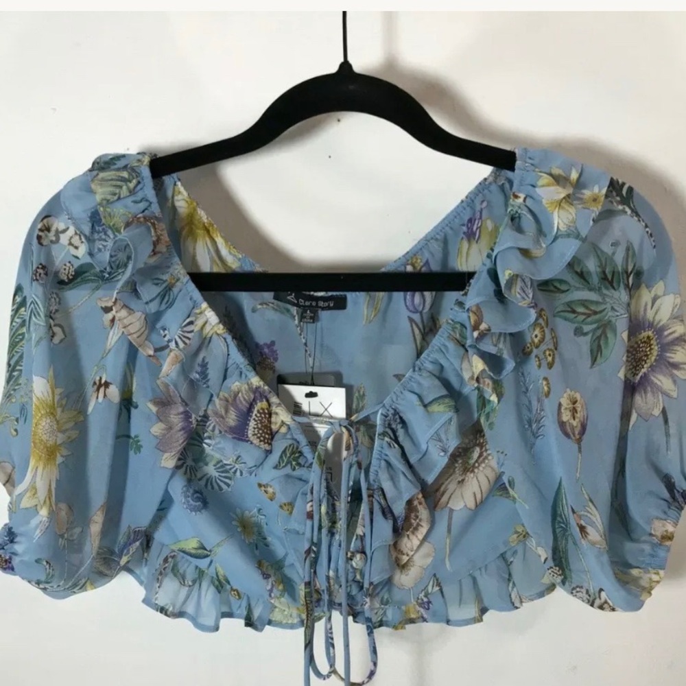 Blue Floral Ruffle Crop Top Large - Picture 2 of 4